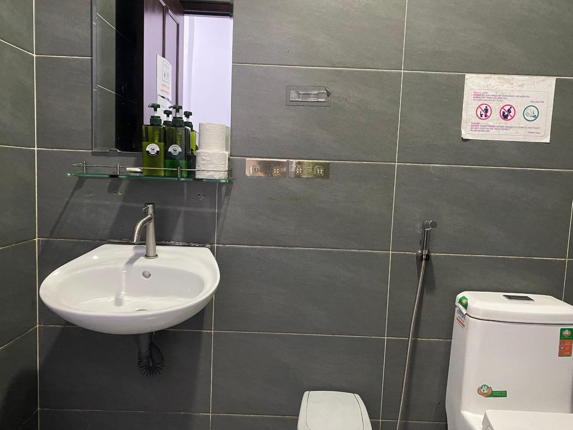 Start House Dorm Walk 5 Minutes To The Airport Leilighet Ho Chi Minh-byen Eksteriør bilde